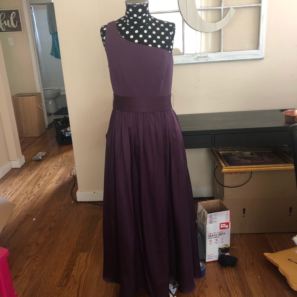 Vera Wang One Shoulder Bridesmaid Dress Size 6